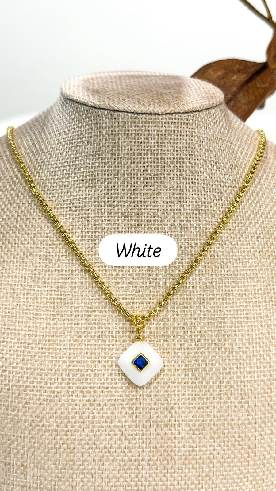 SEMIPRECIOUS DELICATE NECKLACES