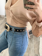 Load image into Gallery viewer, STAR METAL STUDDED BELT
