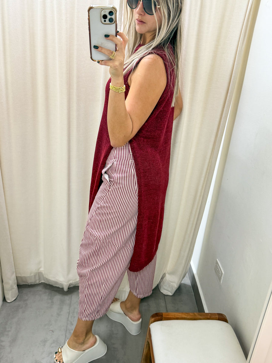 WINE SIDE BUTTON OPEN SWEATER TOP