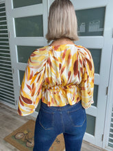 Load image into Gallery viewer, YELLOW FALL CROP TOP
