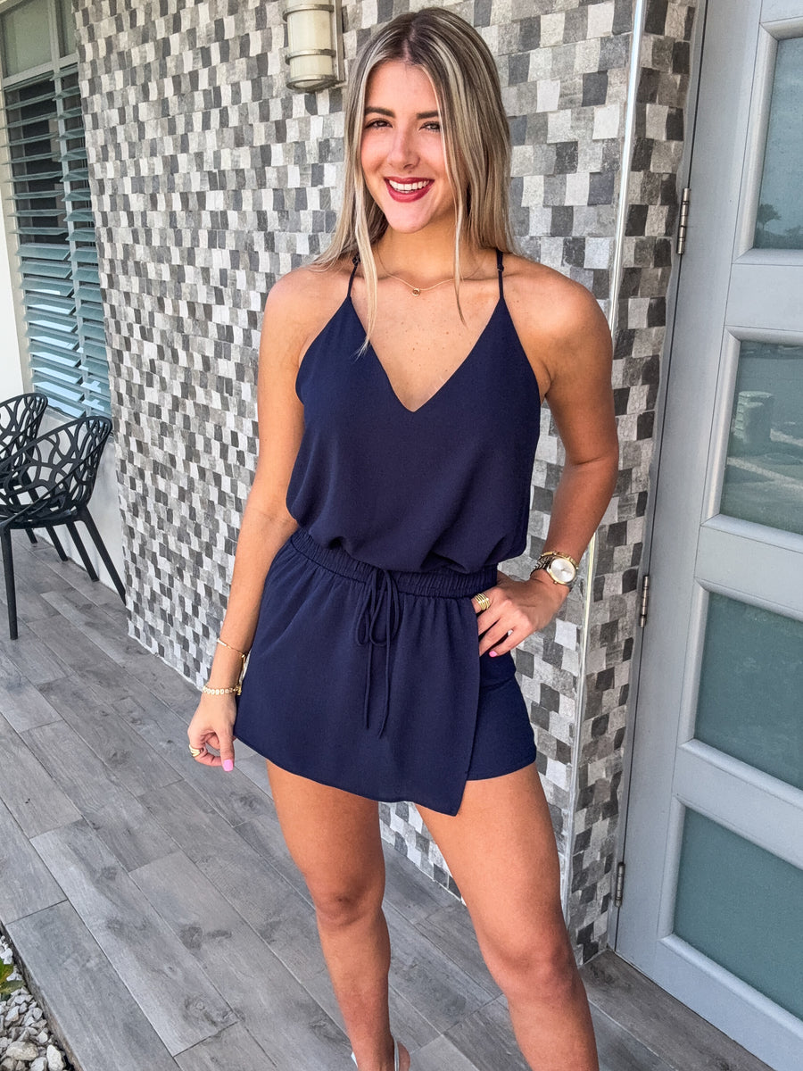 NAVY SKORT
