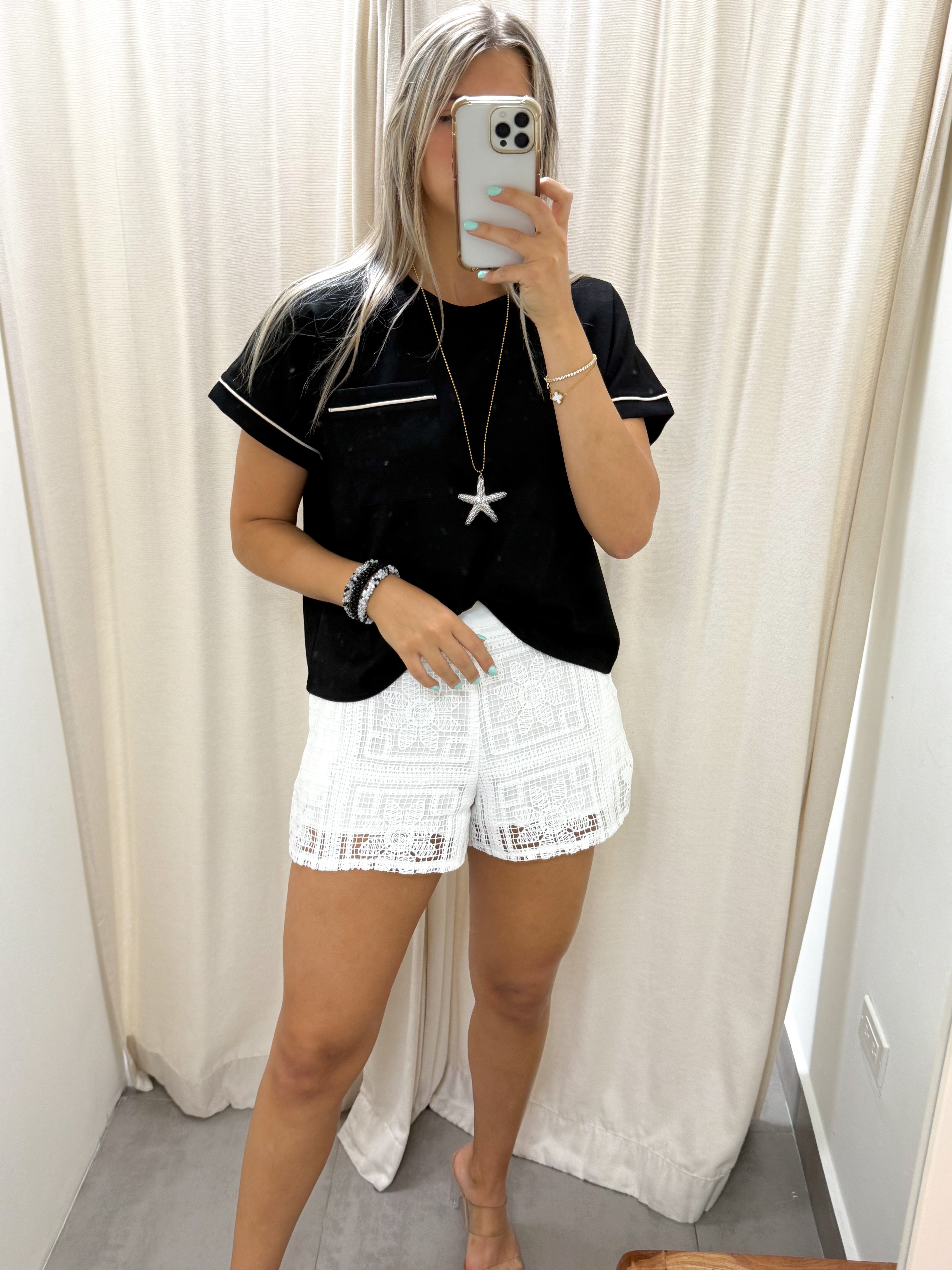 BLACK/WHITE SHORT SLEEVES BLOUSE