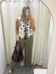 BROWN/WHITE GAUZE VEST