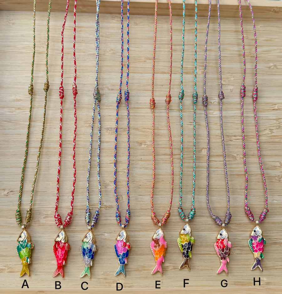 MULTICOLOR THREAD FISHY NECKLACES