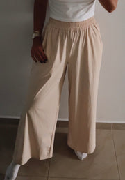 STRETCHY KHAKI PANTS