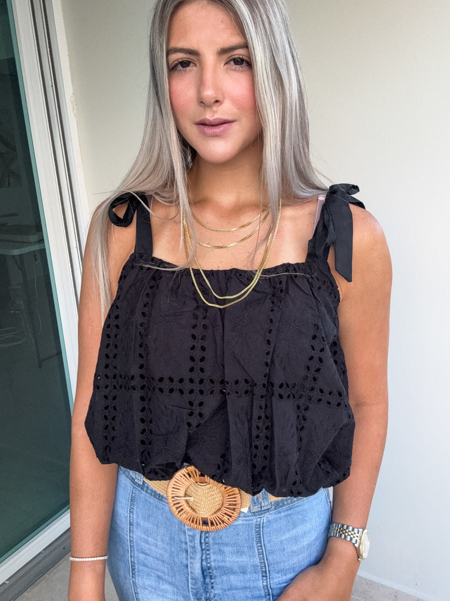 BLACK EYELET BUBBLE CROP TOP