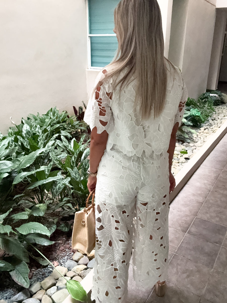 OFF WHITE FLORAL LACE PANT