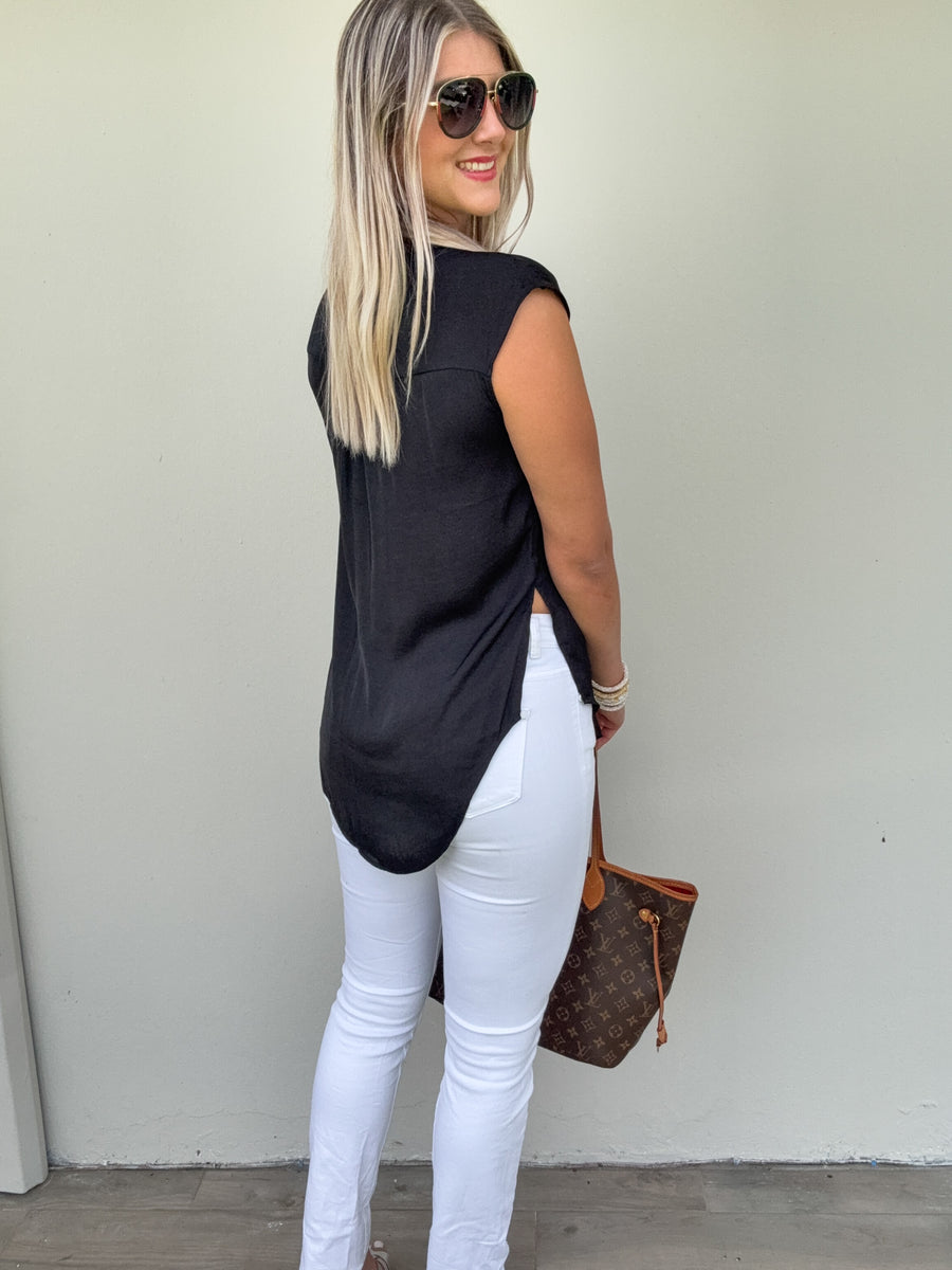 BLACK SILKY SLEEVELESS BLOUSE