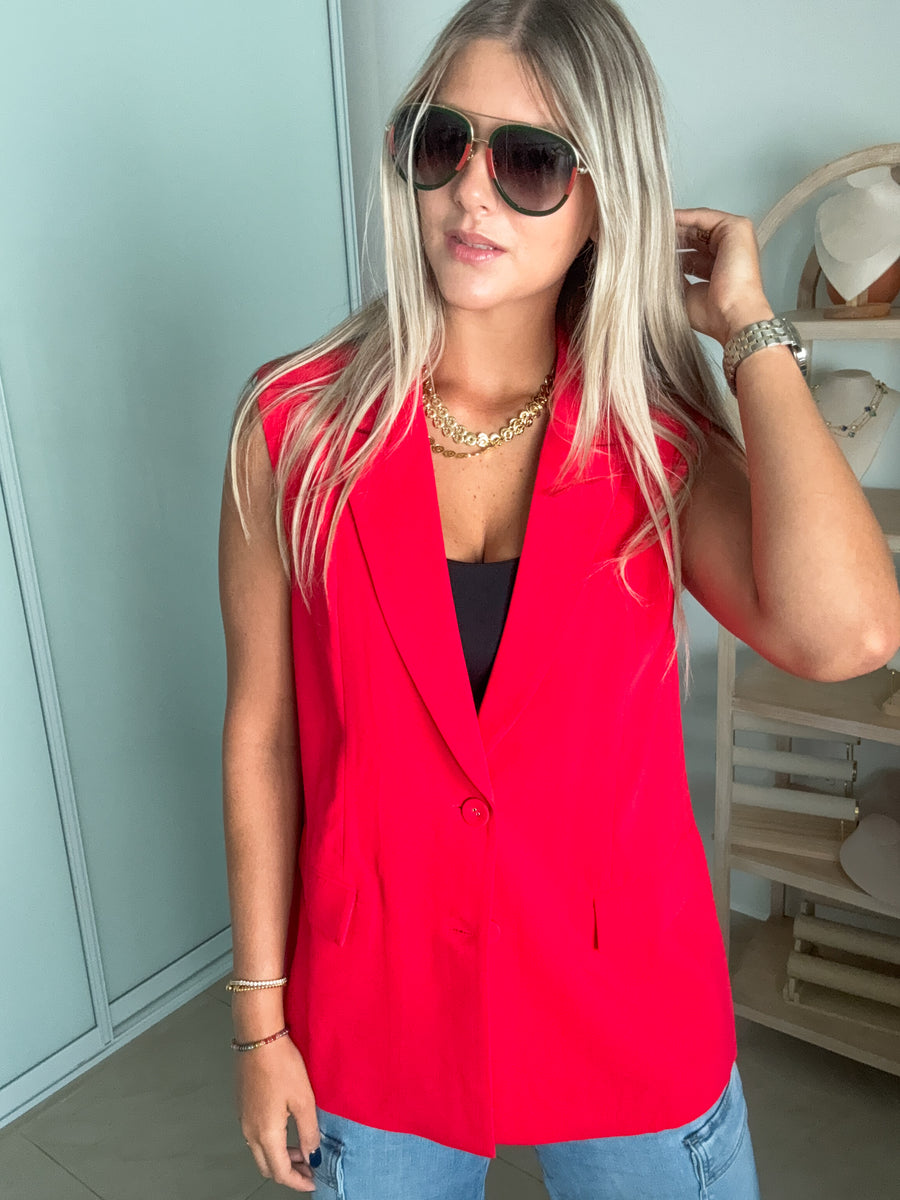 RED SLEEVELESS VEST BLAZER