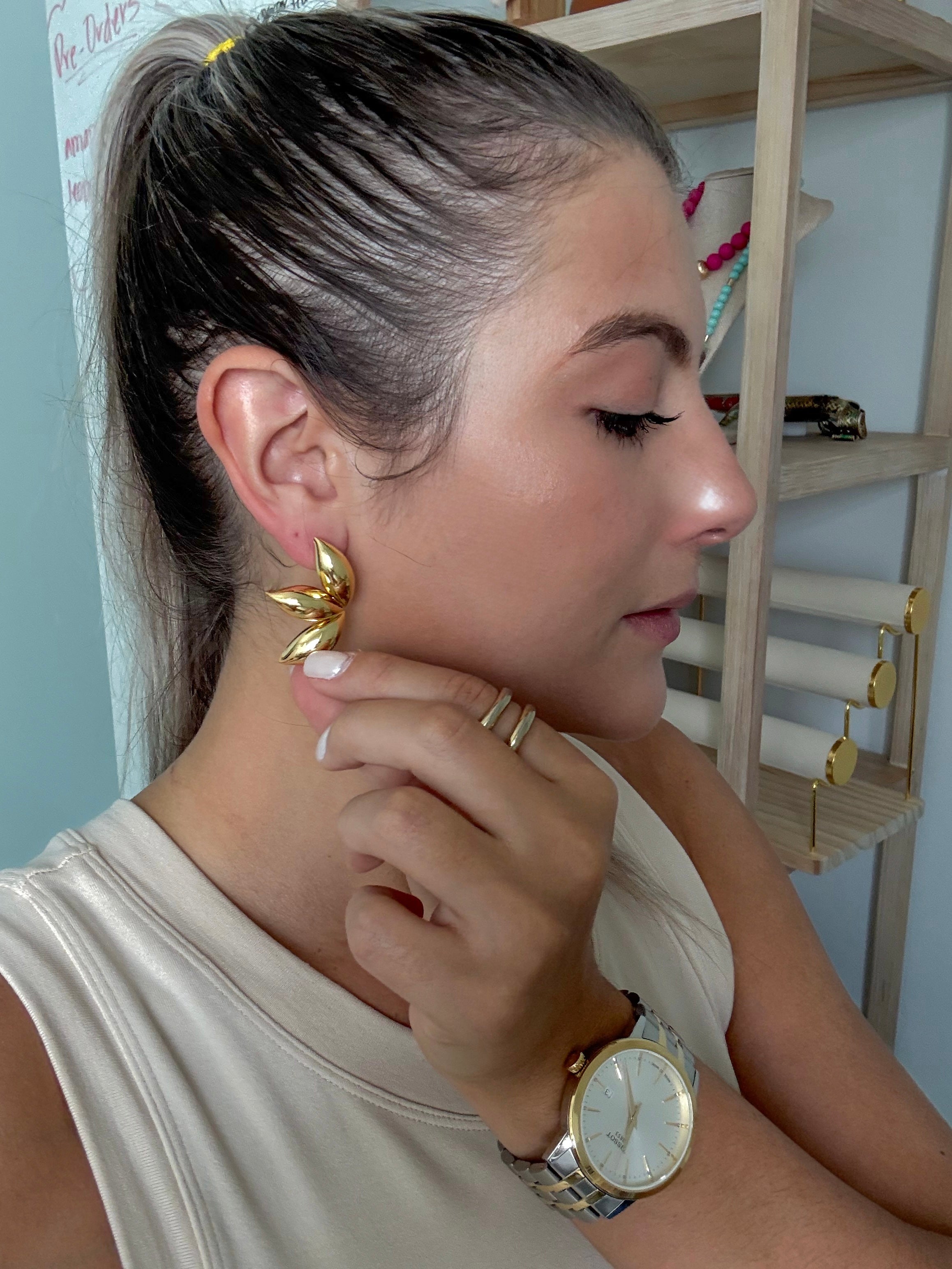 LEAF METAL EARRINGS