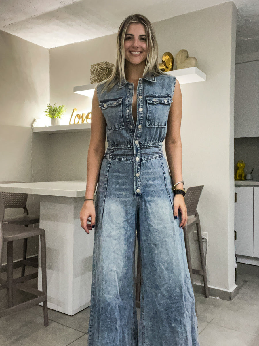 DENIM BLUE WIDE LEG SLEEVELESS JUMPSUIT