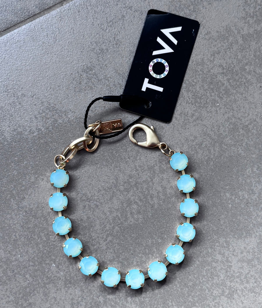 IZZY BRACELET IN WHITE OPAL MINT
