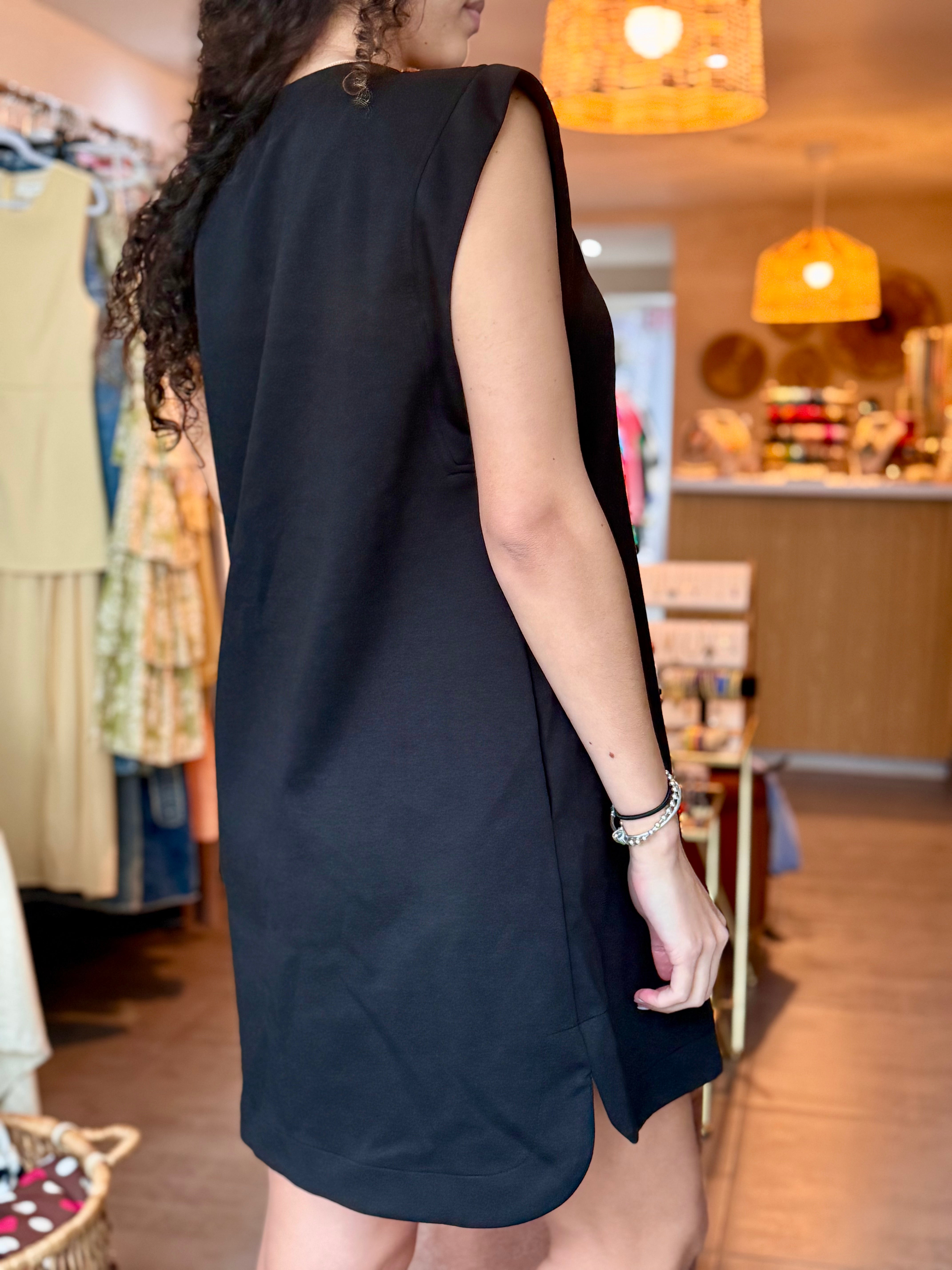 BLACK T-SHIRT DRESS