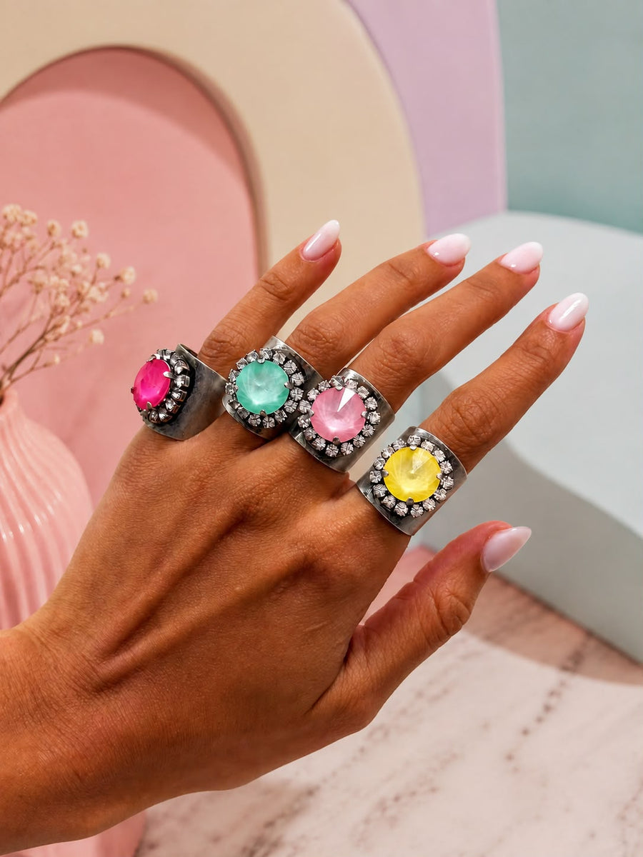 JACCI RINGS WITH SILVER BASE