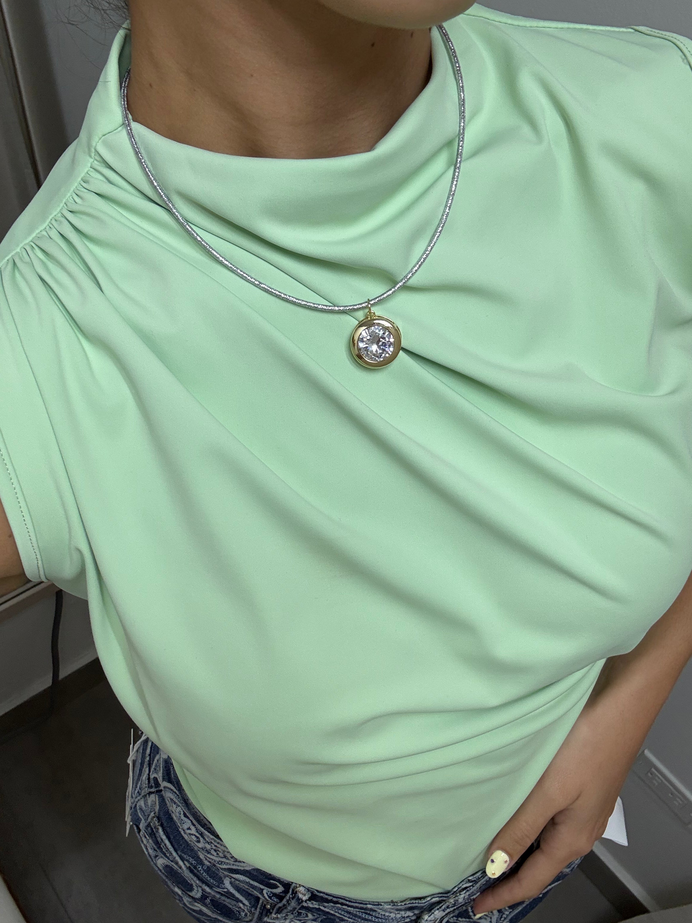 MAGNETIC NECKLACE