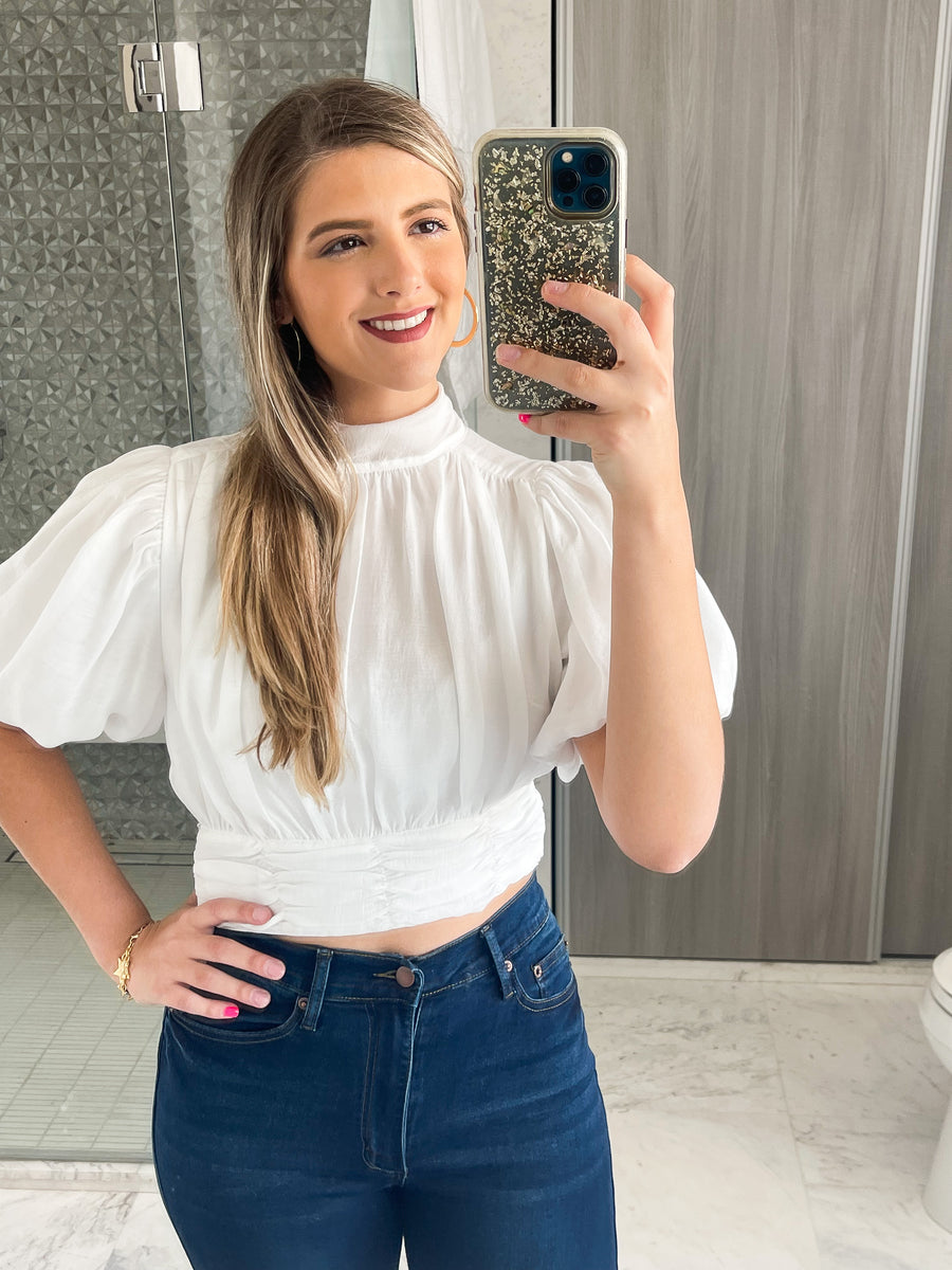 SOPHISTICATED CROP TOP