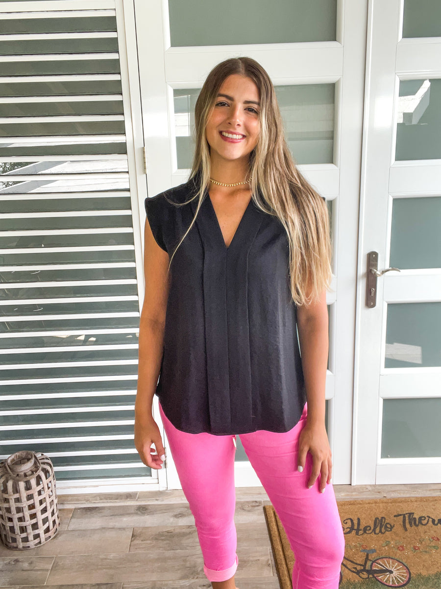 BLACK COLLARED BLOUSE