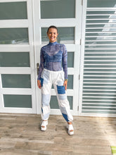 Load image into Gallery viewer, WHITE DENIM PATCH CARGO PANTS
