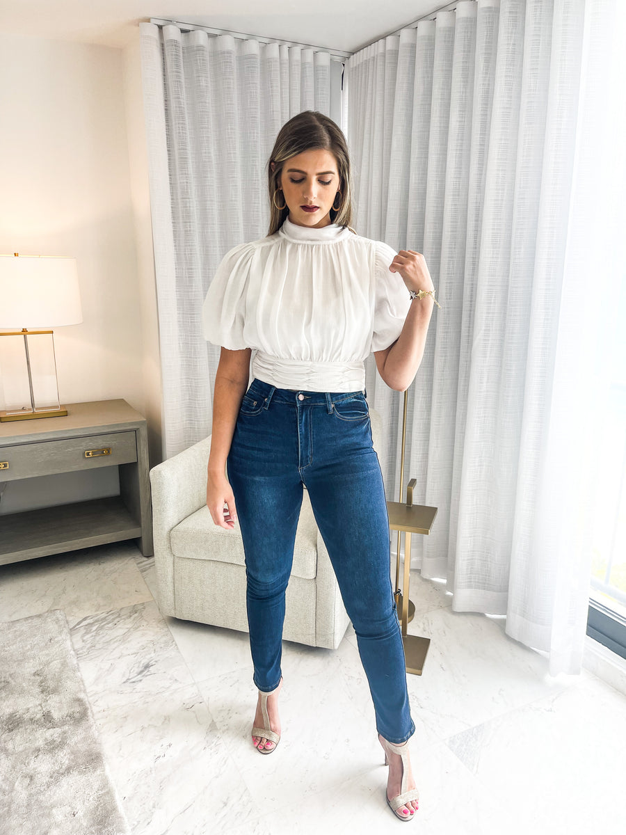 SOPHISTICATED CROP TOP