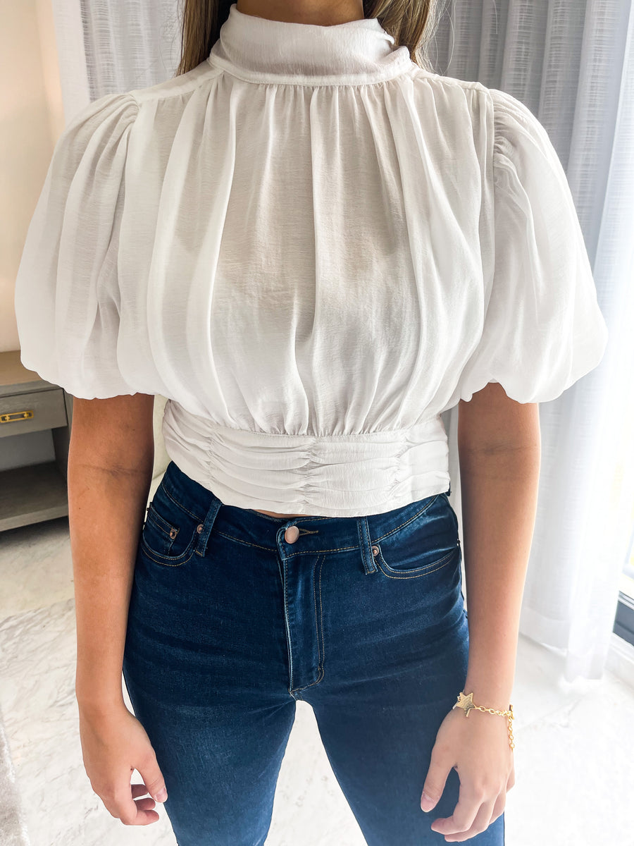 SOPHISTICATED CROP TOP