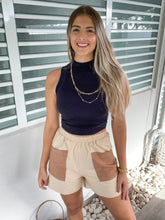 Cargar imagen en el visor de la galería, TWO TONE SAND SHORTS

