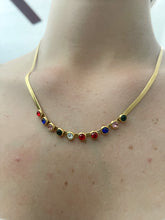 Cargar imagen en el visor de la galería, MULTICOLOR CRYSTAL NECKLACE
