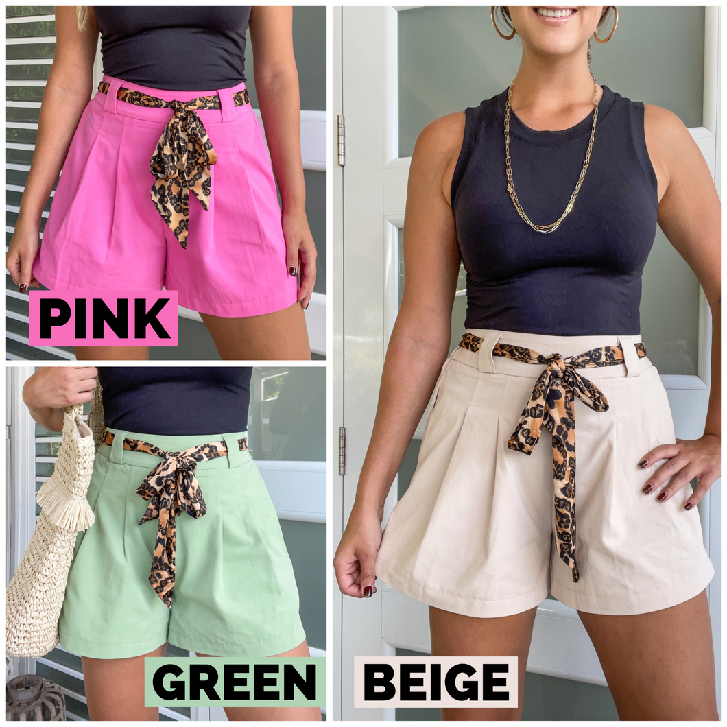 PLEATED SHORTS WITH SATIN LEOPARD BELT