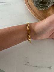 GOLD LOCK BLACK DETAIL BRACELET