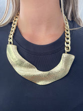 Load image into Gallery viewer, STATEMENT METAL CHAIN NECKLACE
