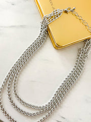 TRIPLE LAYERED NECKLACE