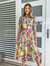 Load image into Gallery viewer, PRINT MIDI DRESS

