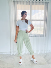 Load image into Gallery viewer, PLEATED PANTS
