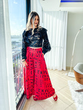 Load image into Gallery viewer, ELEGANT SEQUIN CROP TOP
