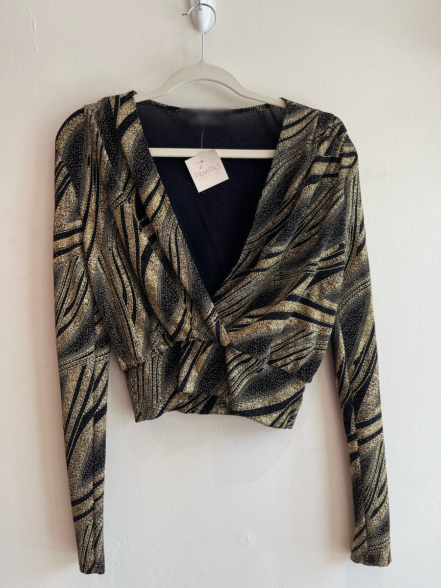 BLACK & GOLD CROP TOP