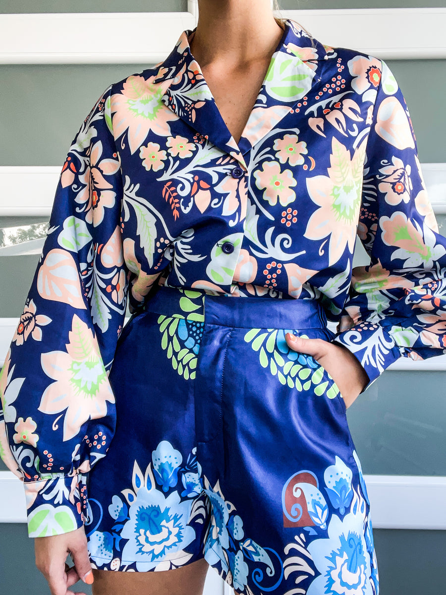 NAVY PEACH BLOUSE