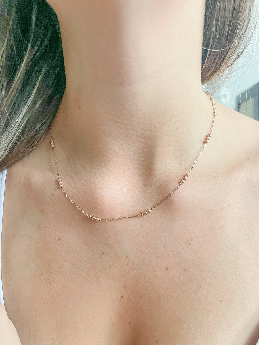 ROSE GOLD DELICATE NECKLACE