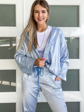 Cargar imagen en el visor de la galería, SEQUIN STAR HOODIE JACKET
