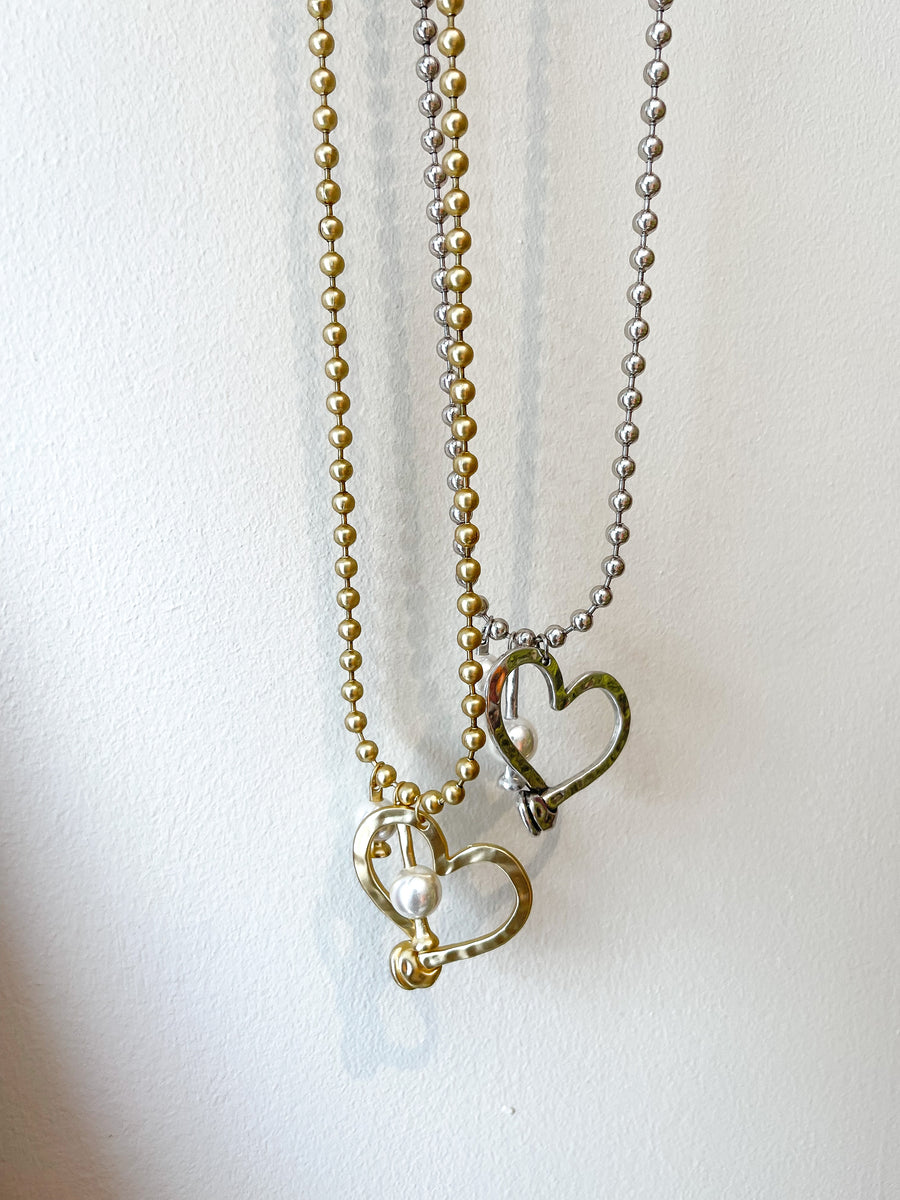 HEART NAIL PEARL NECKLACE
