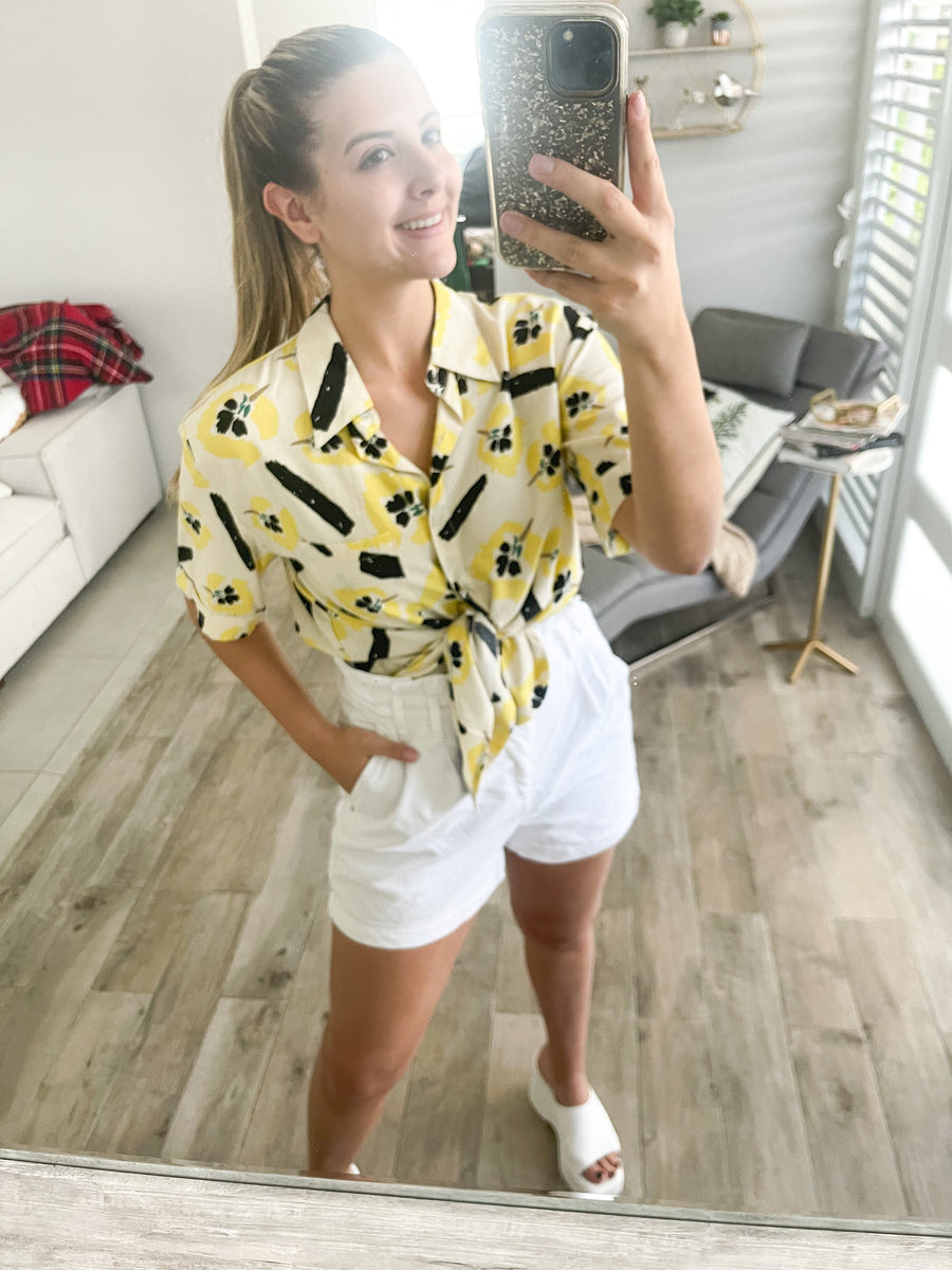 PRINT COLLARED BUTTONED TOP