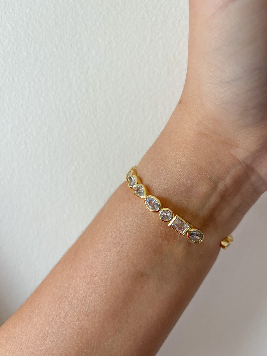 GEOMETRIC RHINESTONES BANGLE