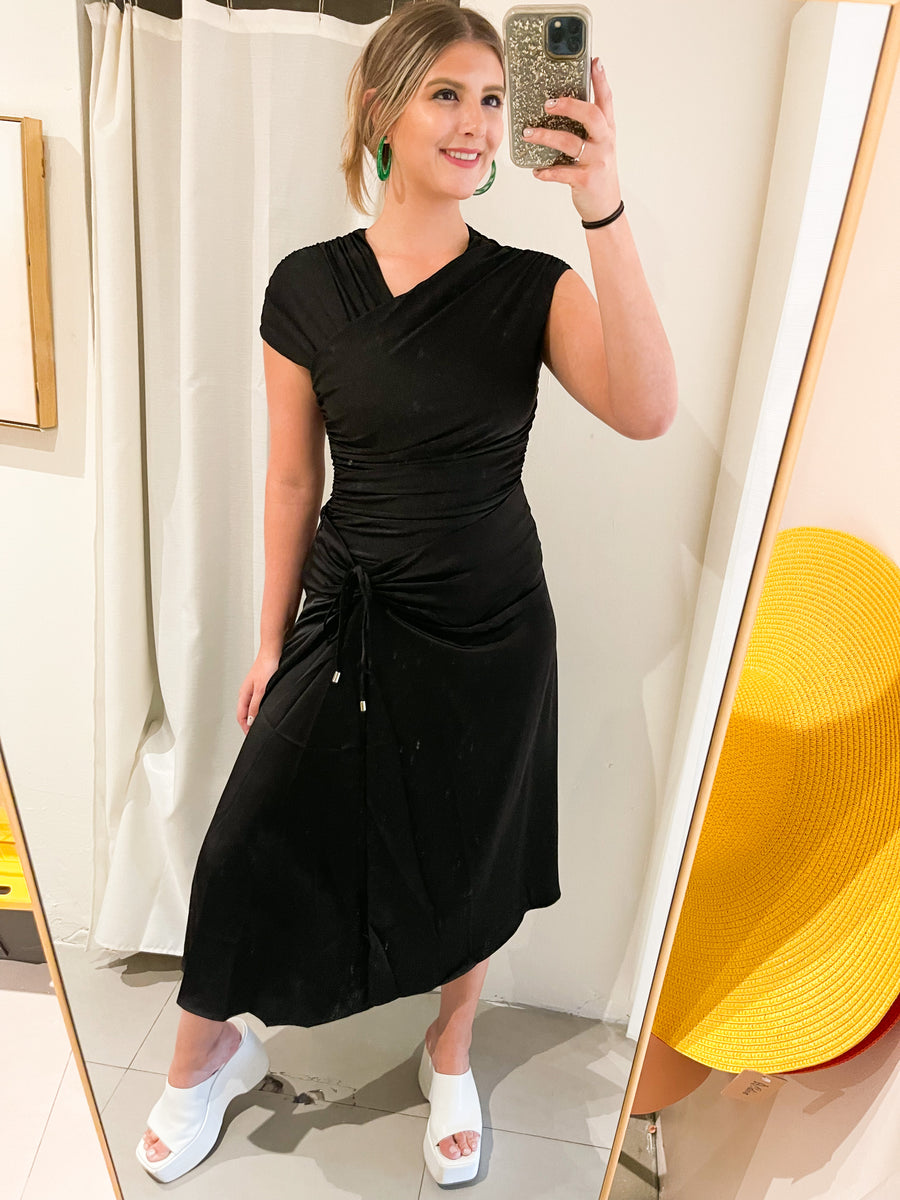 BLACK SATIN CINCHED MIDI SKIRT