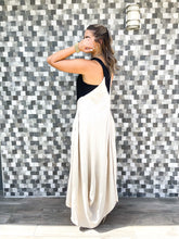 Cargar imagen en el visor de la galería, 2 TONE SLEEVELESS HIGH LOW DRESS
