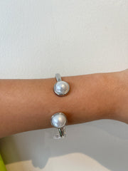 SILVER METAL PEAR BRACELET