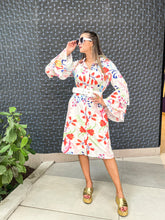 Load image into Gallery viewer, WHITE FLORAL PRINT DRESS

