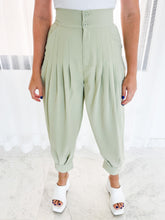 Load image into Gallery viewer, PLEATED PANTS
