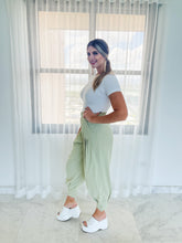 Load image into Gallery viewer, PLEATED PANTS
