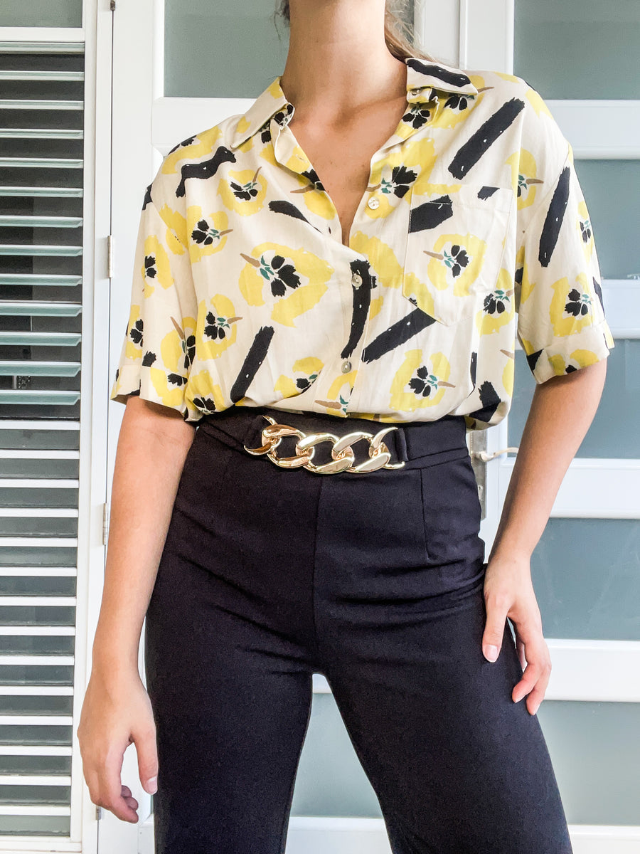 PRINT COLLARED BUTTONED TOP