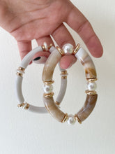 Cargar imagen en el visor de la galería, PEARL ELASTIC BRACELET SET
