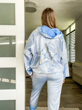Cargar imagen en el visor de la galería, SEQUIN STAR HOODIE JACKET
