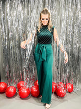 Cargar imagen en el visor de la galería, HUNTER GREEN VELVET PRINT TOP JUMPSUIT
